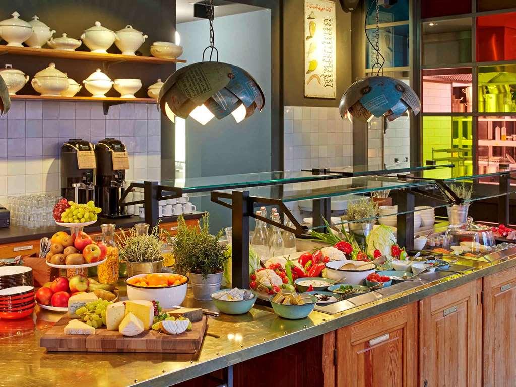 25Hours Hotel Altes Hafenamt Hamburg Restoran foto